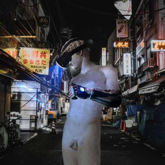Statue with vr